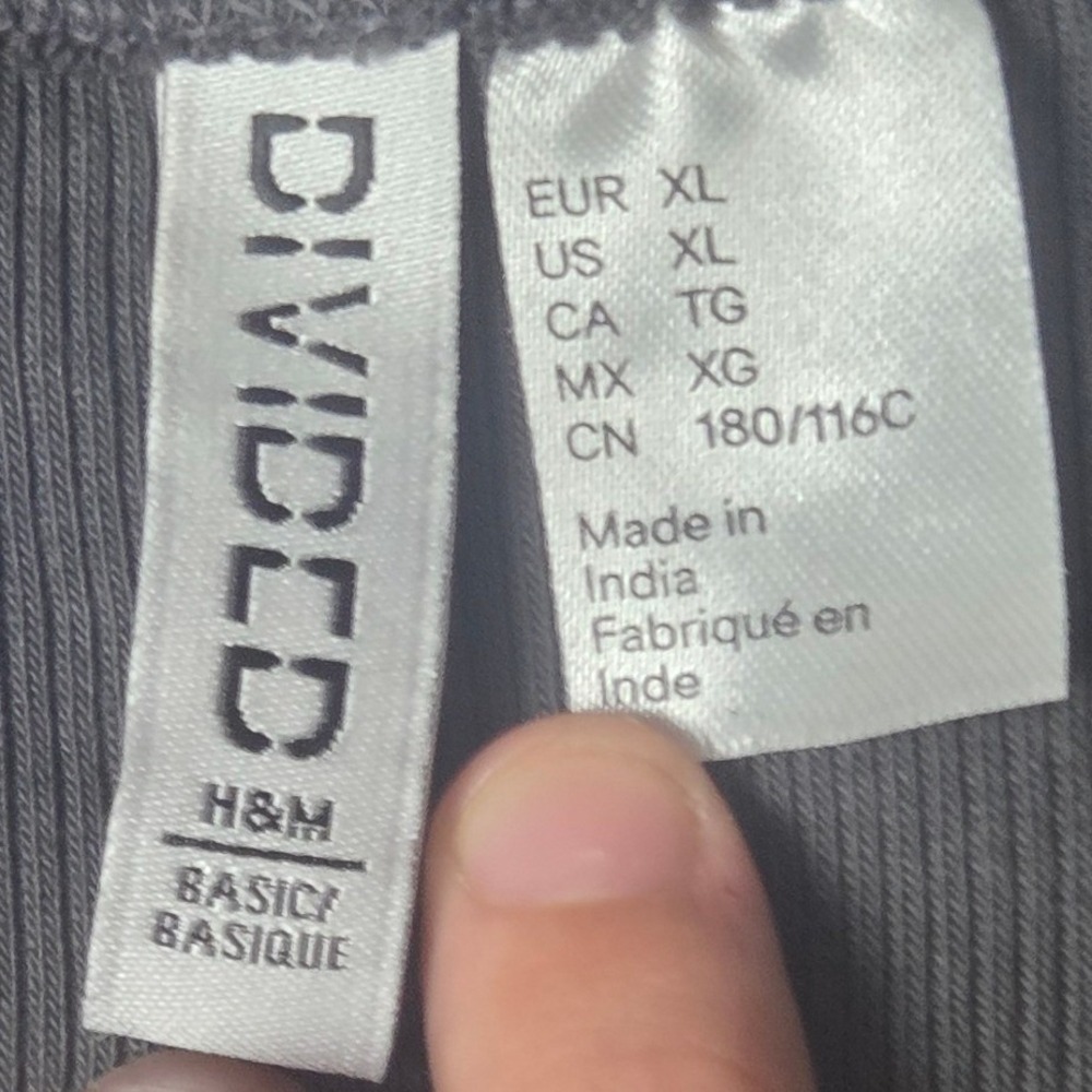 Divided H&M Crop Top Women XL Gray Ribbed Scoop Neck Short Sleeve Basic - Picture 3 of 3